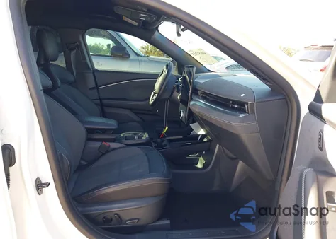 2025 Ford Mustang Mach-E Gt z USA, uszkodzony, nr VIN 3FMTK4SX1SMA08807